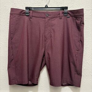 Travis Mathew Men's Gold Quick Dry Shorts Plum Maroon Size 40